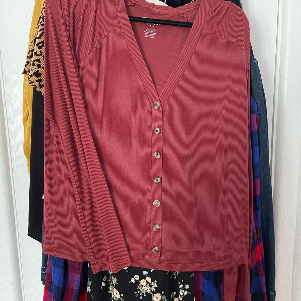 AE Long Sleeve Top